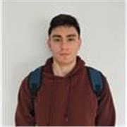 Estudiante de ingeniería informática de tercer año con conocimiento básico de matemáticas de nivel universitario.