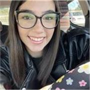 Insegnante lingua spagnola, laureata triennale con 2 esperienze erasmus