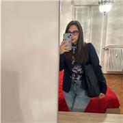 Docente di francese e inglese impartisce lezioni private per studenti di tutte le età