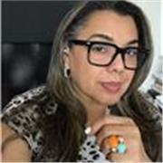 Profesora Titulada, con más de 15 años de experiencia en Lengua Española, desde el nivel preescolar hasta universitario. 