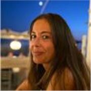 Offro lezioni private di inglese a studenti delle scuole primarie e secondarie.