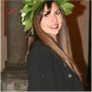 Insegnante di inglese laureata in Lingue e Culture Straniere disponibile per lezioni private pomeridiane di Inglese, Spagnolo, Francese a studenti di scuola media e superiore