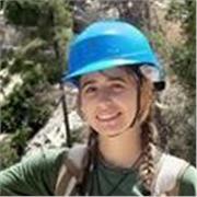 Profesora de infantil apta para dar clases dinámicas.