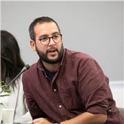 Docente e ricercatore universitario offre lezioni private per studenti liceali e universitari o percorsi verso maturità e tesi