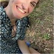 Ragazza laureata magistrale in Scienze Naturali con esperienza pluriennale nell'educazione e gestione di bambini e ragazzi