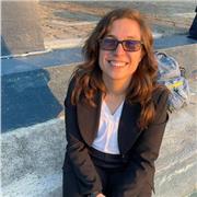 Maestra de piano, guitarra, violín, ukelele y solfeo de forma presencial y online