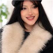 Insegnante di inglese, lezioni su misura per migliorare conversazione e sicurezza.