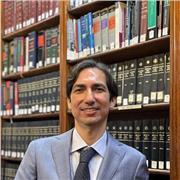 Experienced lawyer teaching commercial, contract, property and migration law in Melbourne