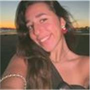 Profesora de primaria apta para todas las edades.