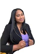 Profesora de Hotelería y Turismo con 16 años de experiencia.