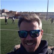 Experiencia con niñ@s en temario de la Eso, tengo titulo Universitario. He dado clases particulares a gente cercana a mi