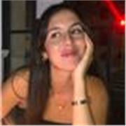 Laureata in Lettere e con certificazione C1 in inglese impartisce ripetizioni