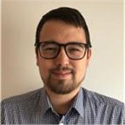 Professeur d'Anglais en l'Ile-de-France, natif de l'etats-unis