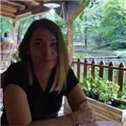 Insegnante di pittura, laureata presso l'accademia  di belle arti di Roma, offre lezioni sia online sia di persona presso Perugia.