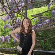 Laureata in mediazione linguistica, con 2 anni di esperienza, offre lezioni private di inglese.