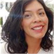 Profesora de español imparte clases desde el nivel básico hasta avanzado