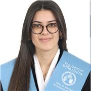Soy una chica extrovertida y con mucha pasión por la enseñanza. Actualmente voy a cursar cuarto de magisterio en educación Primaria. Además, tengo el grado profesional de música del conservatorio en flauta travesera, por lo que podría dar clases de y leng