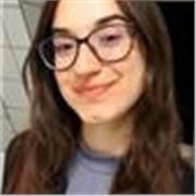 Studentessa magistrale paziente e affidabile, con esperienza come babysitter, aiuta bambini delle elementari in inglese, francese.
