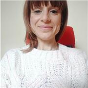 Laureata in lettere moderne impartisce lezioni di lingua e letteratura latina, italiano, grammatica, storia. Lezioni di matematica e geometria per il triennio della scuola secondaria di primo grado