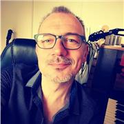 Professeur/Musicien donne cours particuliers de piano ( Adultes & ados)