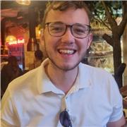 Native French and English speaker here to help students for GCSE and A Level improve or adults get a grasp of the French Language