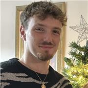 Profesor de lengua castellana y literatura hasta bachillerato