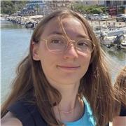 Étudiante en licence de sciences de la vie