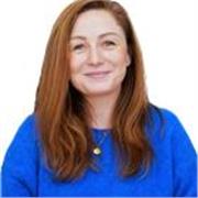 Experte en marketing depuis plus de 10 ans, je propose des cours en marketing et en communication et en anglais.