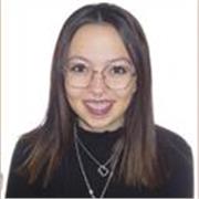 Profesora titulada para enseñar atención a personas discapacitadas.