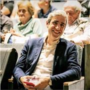 Docente plurilaureato, concertista e compositore con esperienza trentennale offre lezioni di chitarra con preparazione esami