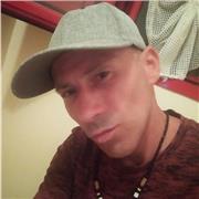 Sono un professore d' hemi, disegni ottici, ritratti.. Tutto quello che ce da sapere non e'cosi semplice. Eseguo lezioni ad ore