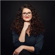 Vous cherchez plus qu’un simple professeur ? Découvrez une mentor passionnée ;-)