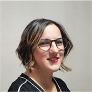 Pedagoga especializada en educación y escuelas en zonas de vulnerabilidad social 