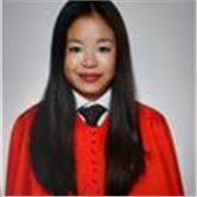 Graduada en derecho, con capacidad para dar apoyo en primaria (ayuda con deberes),  ESO y bachillerato (humanidades). 