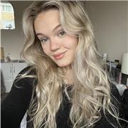 French and English teacher to children and adults with 1 year of experience