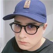 Docente en formación con experiencia en programación, computación, diseño, IA y redes. Creativo, actualizado y disponible