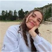 Profesora de apoyo escolar online de inglés con un nivel C1 acreditado