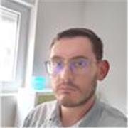 Profesor titulado en máster de profesorado por la Universidad de Salamanca con experiencia en clases online 