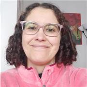 Professeure des écoles, cours dynamiques pour maternelle et élémentaire.