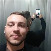 Buongiorno, sono nato in Francia e io e la mia moglie, simo disponibili per dare lezioni di francese