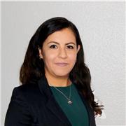 Spanisch Tutorin, die aller Altersgruppen unterrichtet