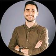 Profesional con +8 años trabajando en Paid Media y experiencia como docente en escuelas privadas