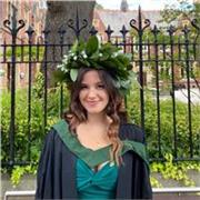 Sono un madrelingua inglese in grado di insegnare l'inglese a tutti i livelli. Ho più di 5 anni di esperienza. Attualmente insegno inglese legale/business english