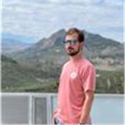 Titulado en Acondicionamiento Físico y estudiante de máster en Entrenamiento y Nutrición 