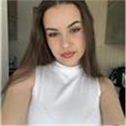 Profesora de francés apta para todas las edades y niveles