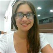 Doy clases particulares por la tarde de lunes a viernes y sábados y domingos de mañana. Tengo 24 años y soy estudiante de derecho
