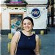 Profesora de Lengua Castellana y Literatura, apta para cualquier asignatura de humanidades, ofrece clases particulares. 