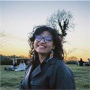 Native Brazilian Portuguese tutor and qualified lawyer, offering online lessons for adults at any level — from complete beginners 