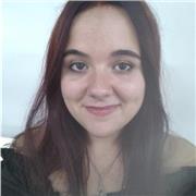 Me defino como una persona paciente para la enseñanza, competente respecto a la materia impartida(inglés certificado B2 +) y que cuenta con recursos para garantizar el aprendizaje tomados de la carrera que curso(Psicología).Mi enseñanza está dirigida a ta