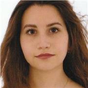Laureata in Linguaggi dei media, con esperienza nelle ripetizioni offre lezioni online e in presenza a bambini e adulti.